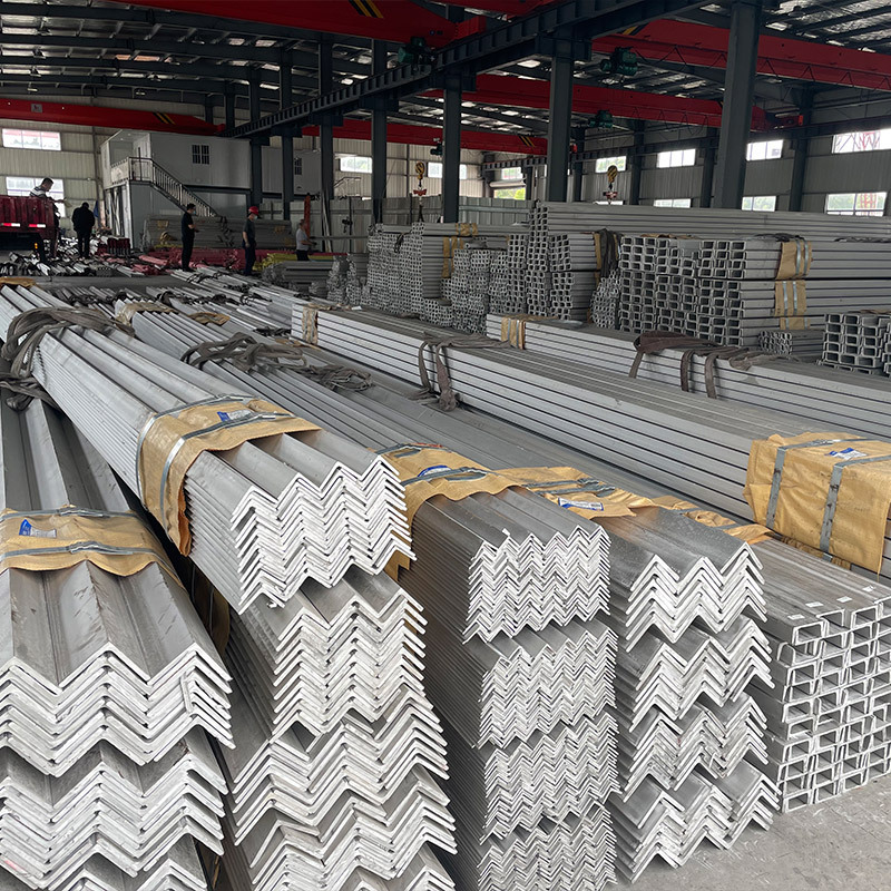 q355b角铁打孔切割