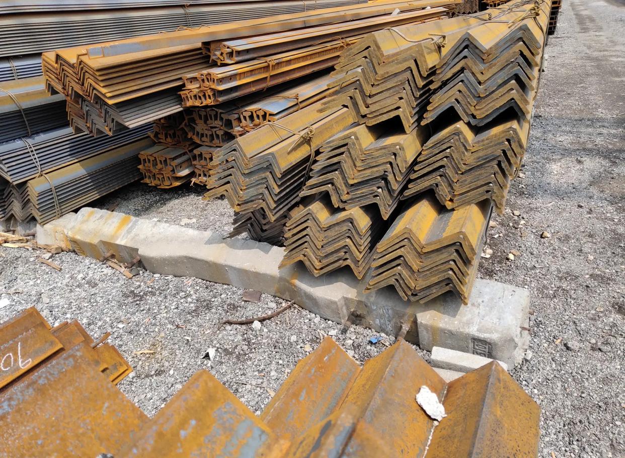 Q235C角钢/质量上乘